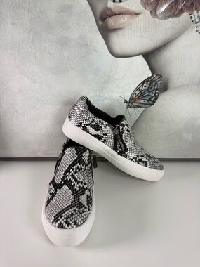 Not Rated Black Canvas Slip-On Sneakers